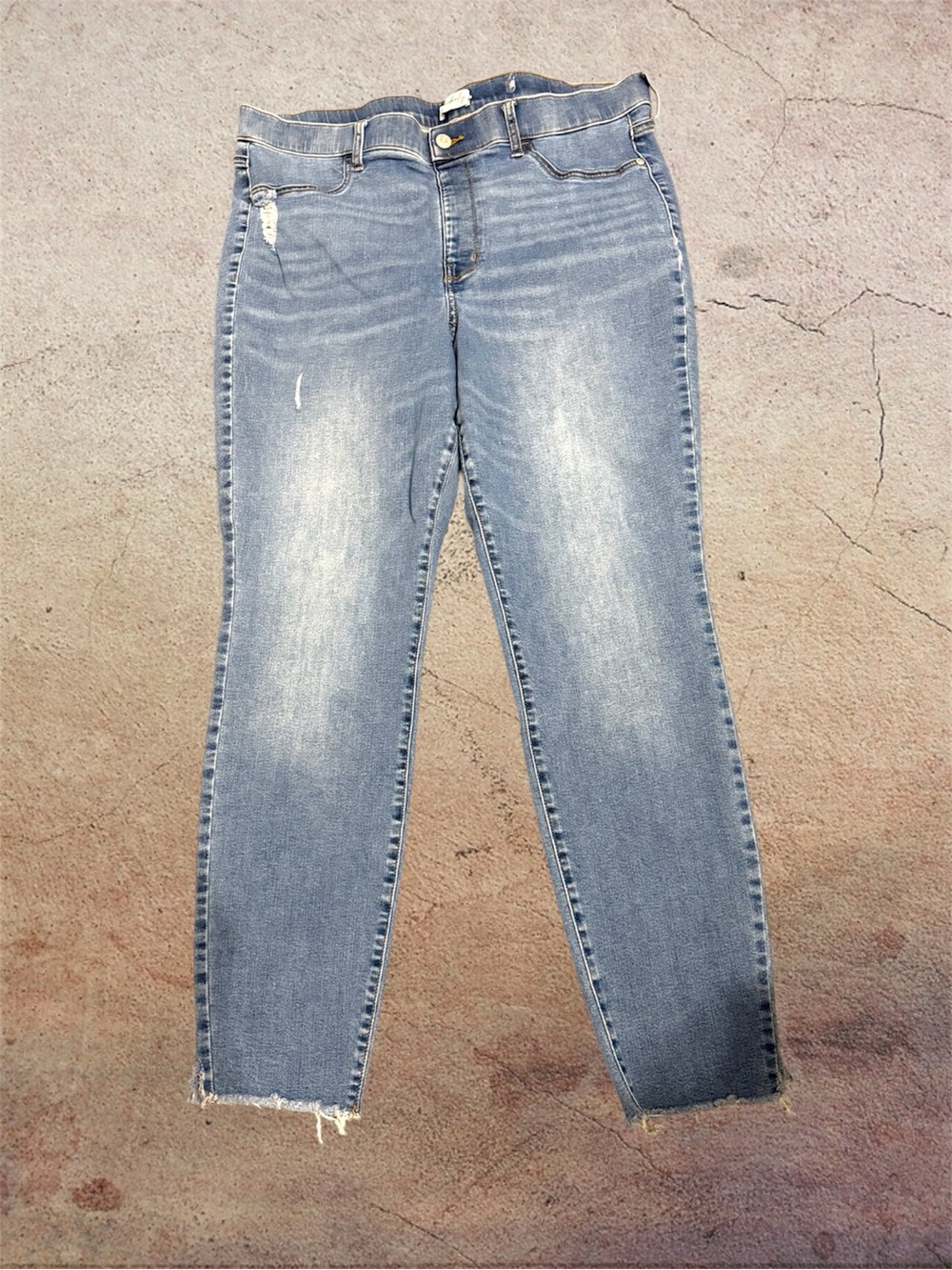 Wonderly Light Blue Skinny Jeans with Distressed Detail and Raw Hem